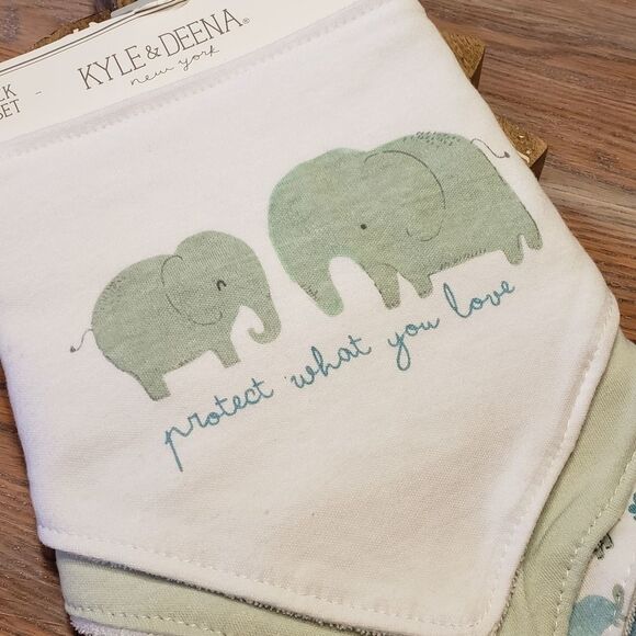 Kyle & Deena Bib Set 5 Pack Elephant Detail - Picture 3 of 6